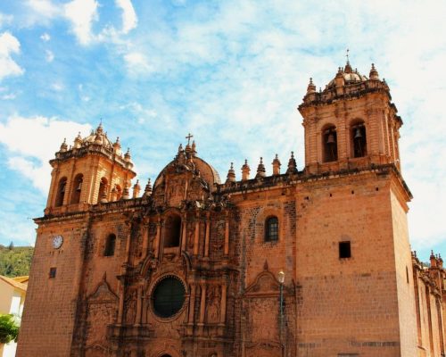 Cathedral of Cusco: Living History and Art in the Heart of Peru Cathedral of Cusco: Living History and Art in the Heart of Peru