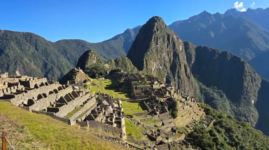 Best time to visit Machu Picchu during dry season with clear blue skies